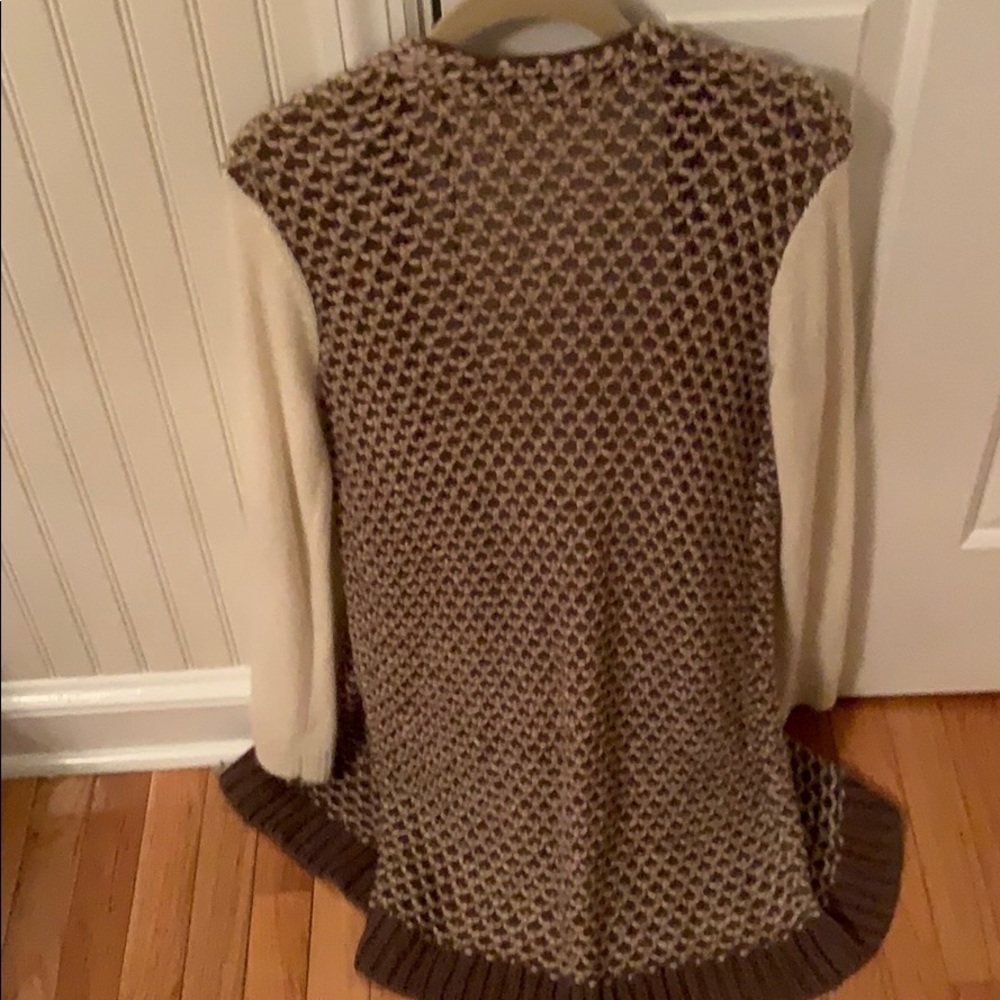 Sweater - Picture 4 of 4